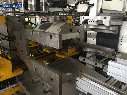 satın al 20L Konteyner Servo Otomatik HDPE PP Şişirme Makinesi 380V - 440V Yüksek Performans online manufacture